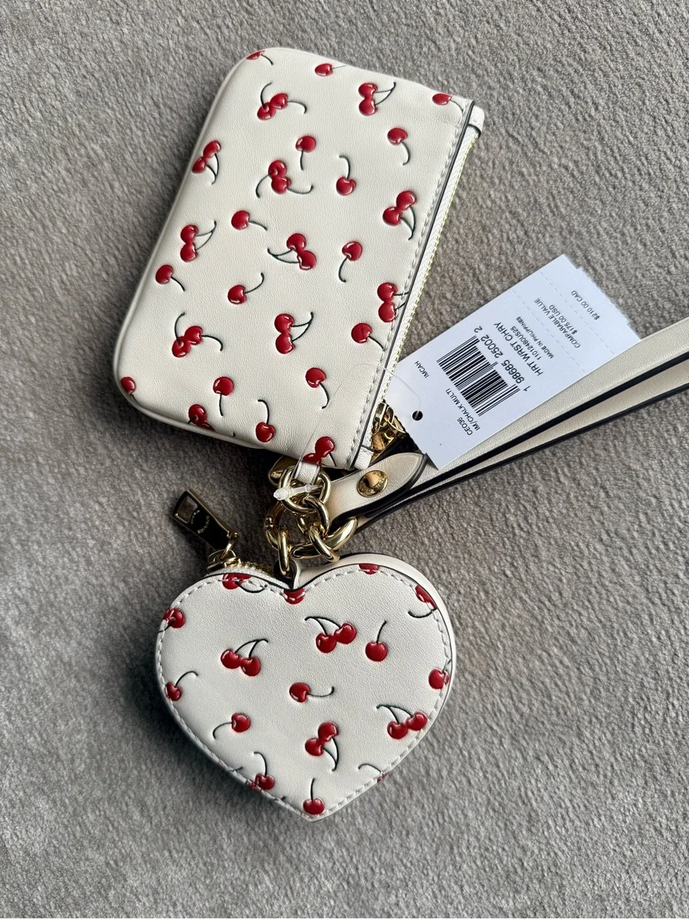 Coach wristlet heart
